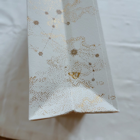 Dior Paper Bag with Dior Charm - Picture 4 of 8